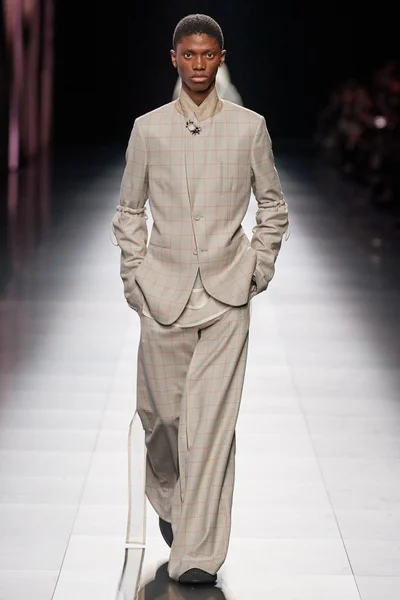 Look 6